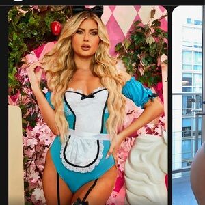 FASHION NOVA ALICE IN WONDERLAND COSTUME